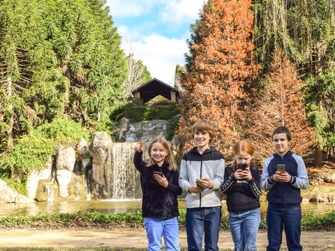 Hunter Valley Gardens Virtual Treasure Trail - Mackay Tourism 1