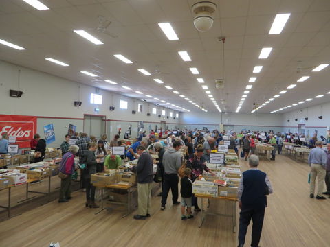 Rotary Club Of Wagga Wagga - Book Fair - Mackay Tourism 1