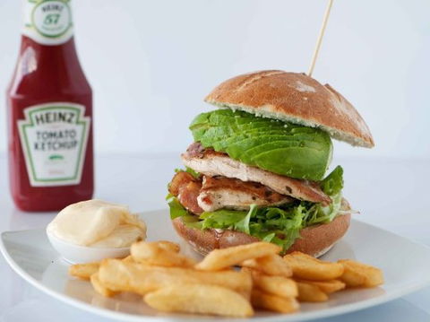 Moo Gourmet Burgers - Mackay Tourism 2