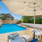 Santorini Twin Waters - Mackay Tourism 0