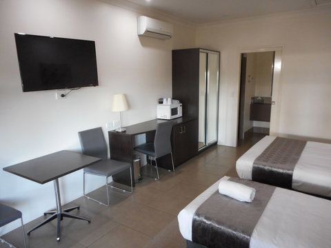 Injune Motor Inn - Mackay Tourism 6