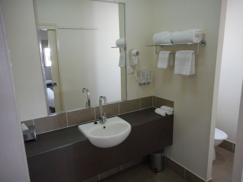 Injune Motor Inn - Mackay Tourism 4