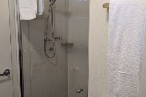Dawson Motor Inn - Mackay Tourism 6