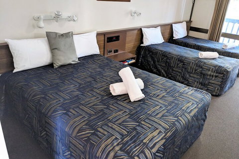 Miners Lodge Motor Inn - Mackay Tourism 7