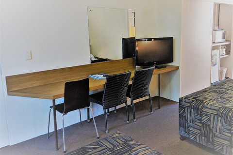 Miners Lodge Motor Inn - Mackay Tourism 5