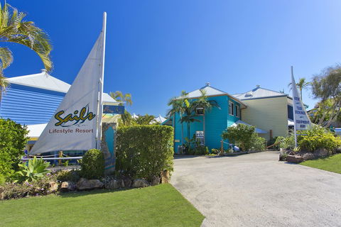Sails Lifestyle Resort - Mackay Tourism 0