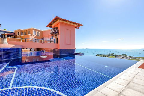 Martinique Whitsunday - Mackay Tourism 3