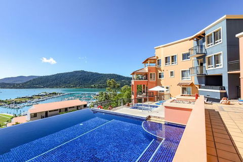 Martinique Whitsunday - Mackay Tourism 4
