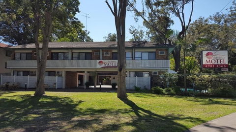 Port Stephens Motel - Mackay Tourism 3