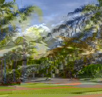 Broome Beach Resort - Mackay Tourism