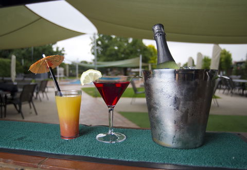 Alzburg Resort - Mackay Tourism 6