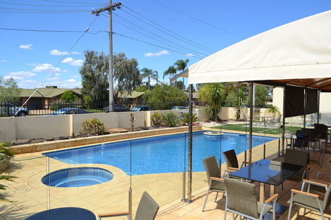 Best Western Chaffey International Motor Inn - Mackay Tourism 2