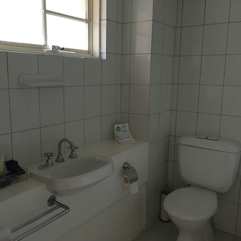 Eltham Gateway Hotel - Mackay Tourism 6