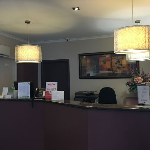 Eltham Gateway Hotel - Mackay Tourism 2