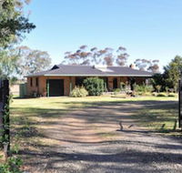 Talga Vines Vineyard Escape - Mackay Tourism