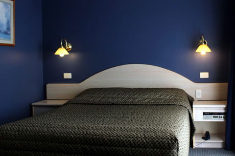 Armidale Motel - Mackay Tourism 7