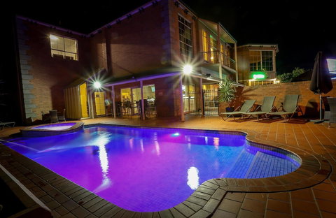 Best Western Plus Hovell Tree Inn - Mackay Tourism 1