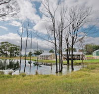 Starline Alpacas Farmstay Resort - Mackay Tourism