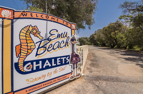 Emu Beach Chalets - Mackay Tourism 1