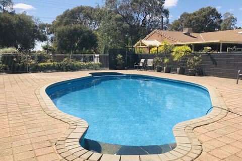 Nagambie Motor Inn - Mackay Tourism 2