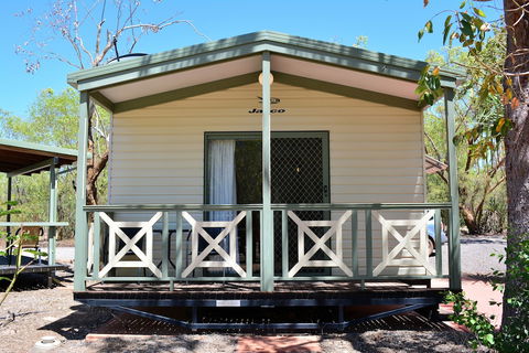 Nitmiluk Chalets - Mackay Tourism 0