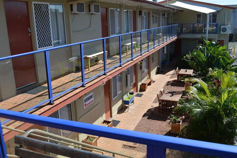Taree Motor Inn - Mackay Tourism 3