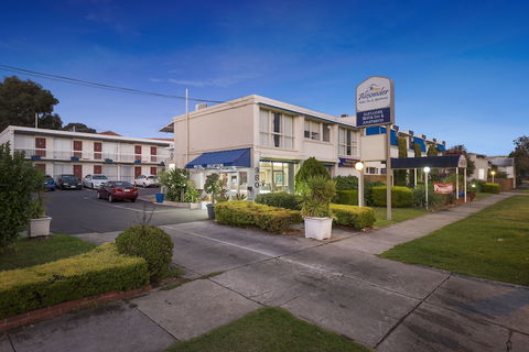 Alexander Motor Inn & Apartments - Mackay Tourism 1