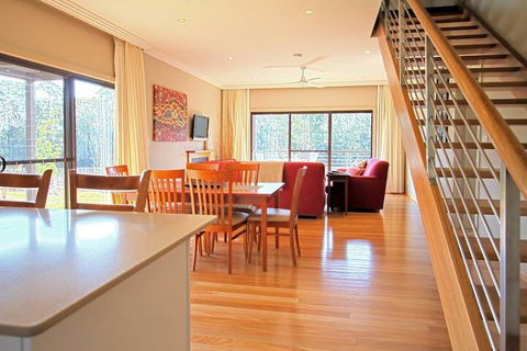 Hermitage Lodge - Mackay Tourism 7