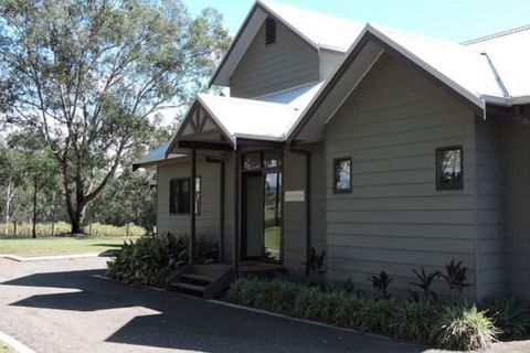 Hermitage Lodge - Mackay Tourism 2