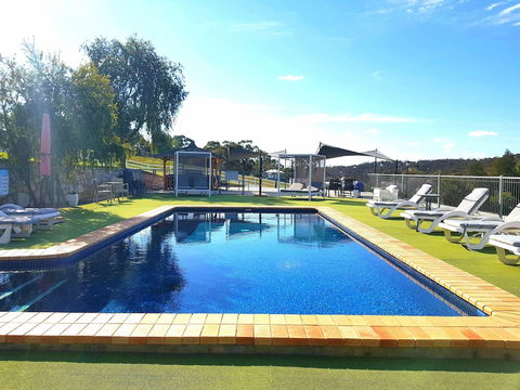 Clare Valley Motel - Mackay Tourism 4