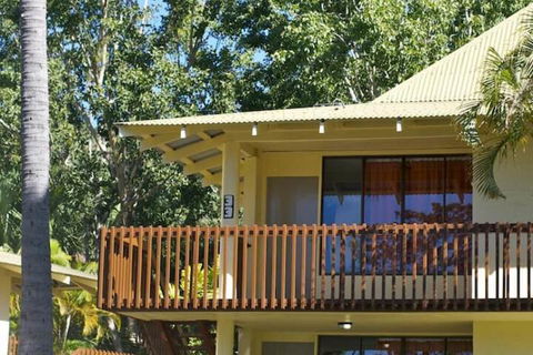 Nomads Airlie Beach - Mackay Tourism 3
