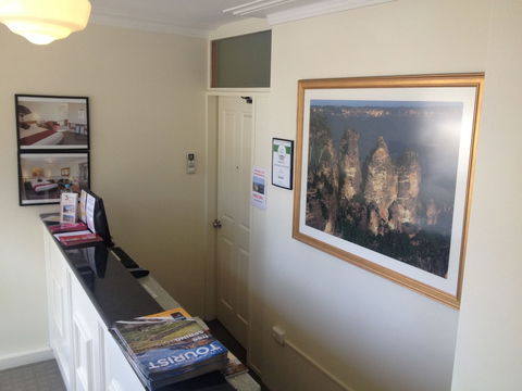 The 3 Explorers Motel - Mackay Tourism 2