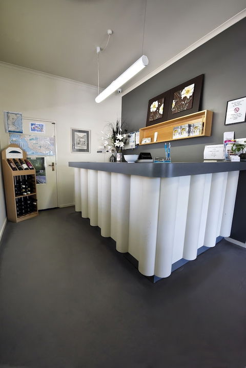 Lorne Coachman Inn - Mackay Tourism 2