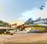 Albatross Bay Resort - Mackay Tourism