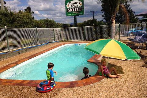 Country Rose Motel Warwick - Mackay Tourism 2