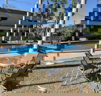 Pine Tree Motel - Mackay Tourism