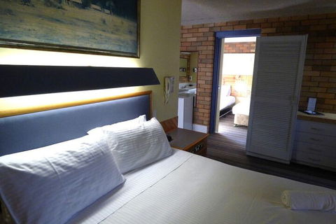 Wanderlight Motor Inn - Mackay Tourism 7