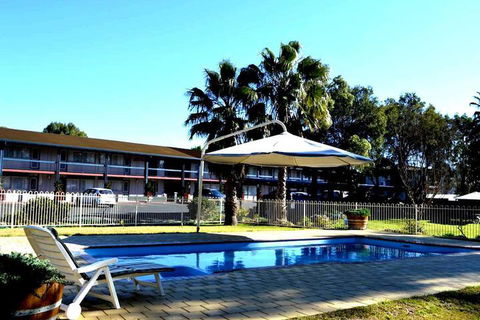Wanderlight Motor Inn - Mackay Tourism 1