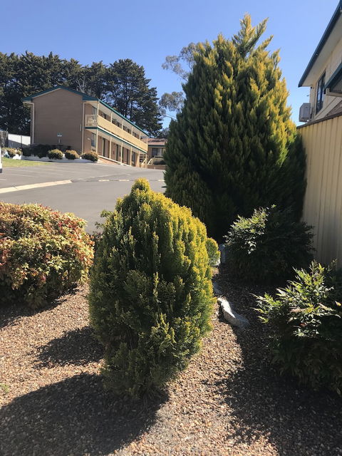 Hideaway Motor Inn Armidale - Mackay Tourism 0