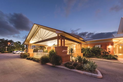 Oaks Broome Hotel - Mackay Tourism 4