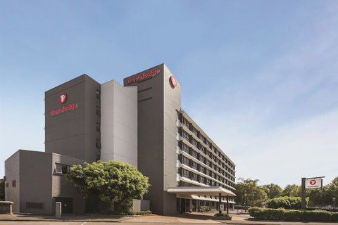 Travelodge Hotel Newcastle - Mackay Tourism 1