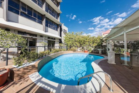 Travelodge Hotel Newcastle - Mackay Tourism 0