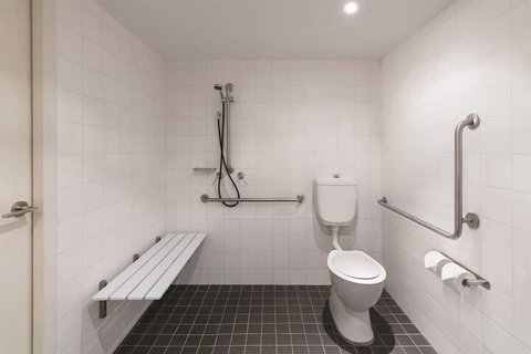 Travelodge Hotel Newcastle - Mackay Tourism 6