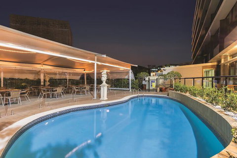 Travelodge Hotel Newcastle - Mackay Tourism 3