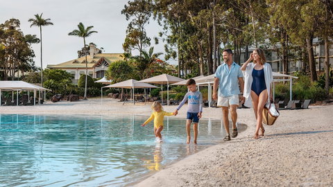 InterContinental Sanctuary Cove Resort, An IHG Hotel - Mackay Tourism 1