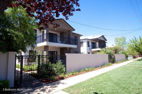 Charles Sturt Suites & Apartments - Mackay Tourism 0