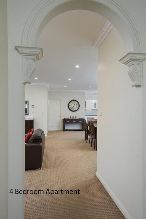 Charles Sturt Suites & Apartments - Mackay Tourism 2