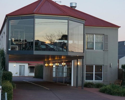Charles Sturt Suites & Apartments - Mackay Tourism 3