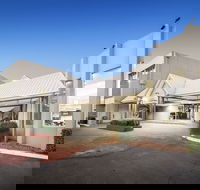 Ciloms Airport Lodge - Mackay Tourism