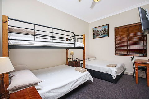 Ashfield Manor - Mackay Tourism 5